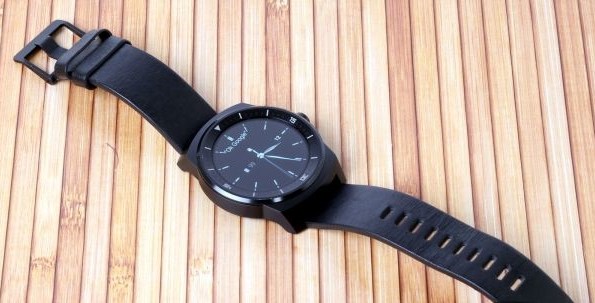 Review of smartwatches LG G Watch R