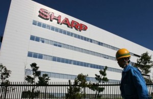 Sharp can reduce 12% of staff and separate display business