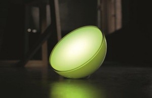 Smart lighting Philips Hue Go have its own battery