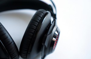 obzor-hyperx-cloud-revolver-09