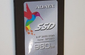 ADATA Premier Pro SP320: SSD chips on TLC