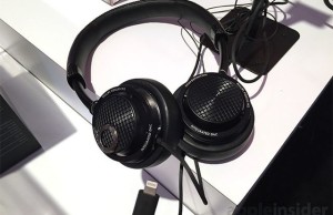 CES 2015: Philips earphones with built-in DAC and interface Lightning