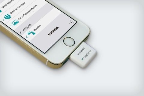 CES 2015: The first TransferJet-adapter for iPhone, iPad and iPod