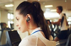 Headphones Sony MDR-AS600BT support NFC and Bluetooth