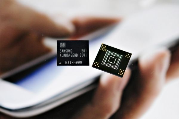 Samsung has started production of memory, bringing together DRAM and NAND flash in a single package
