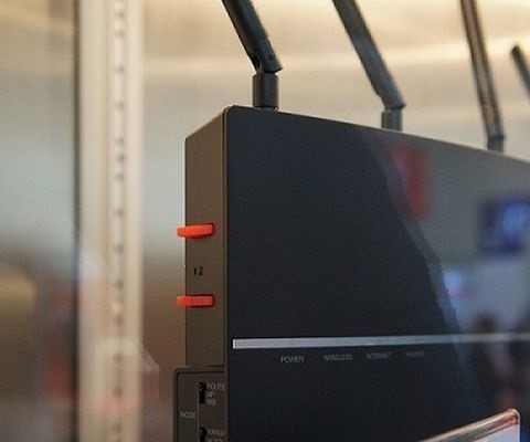 CeBIT 2015: Wi-Fi-routers and drives Buffalo