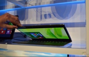 At IDF 2015, Intel showed convertible notebook Star Brook without power connectors