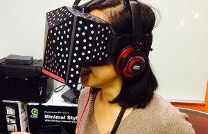 Head-mounted display Xiaomi Mi VR demand for two smartphones