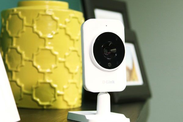D-Link starts shipping its first consumer IP-cameras DCS-935L with support for Wi-Fi 802.11ac