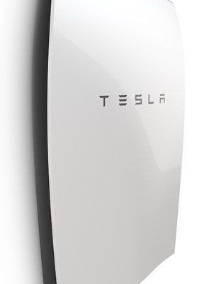 Tesla now offers battery packs for household and industrial use